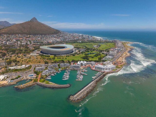 <!--[if BLOCK]><![endif]--> 703 Henley Manor 119 Beach Road, Mouille Point, Cape Town <!--[if ENDBLOCK]><![endif]-->